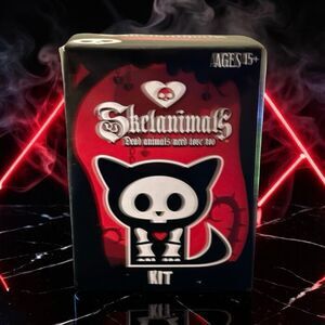 NEW Skelanimals Mystery Figures Blind Box Glow in the Dark mystery Figure 48